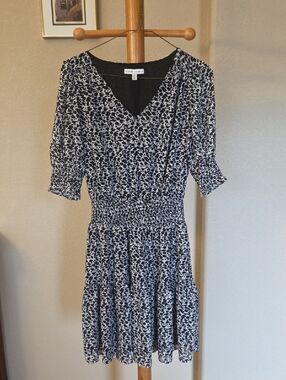 Maison d'Amelie, Black & White Floral V-Neck Smocked Waist Dress, XS